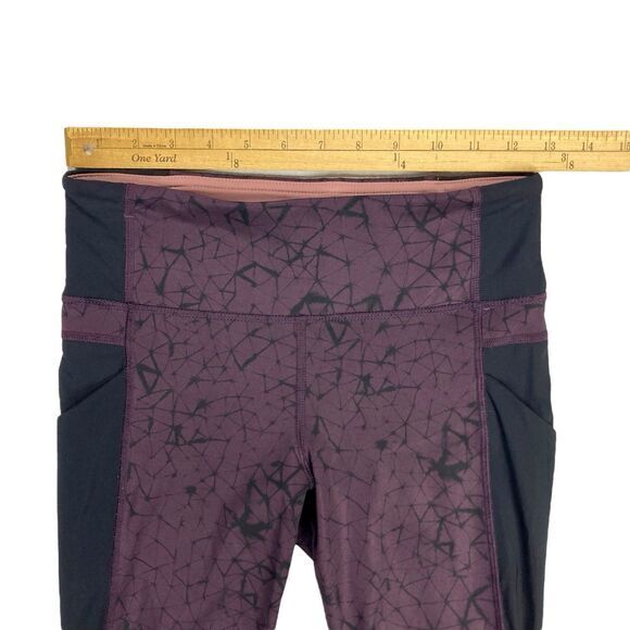 Lululemon Leggings Womens Size 4 Purple Black Trail Bound Cropped Yoga Pants - Picture 8 of 16